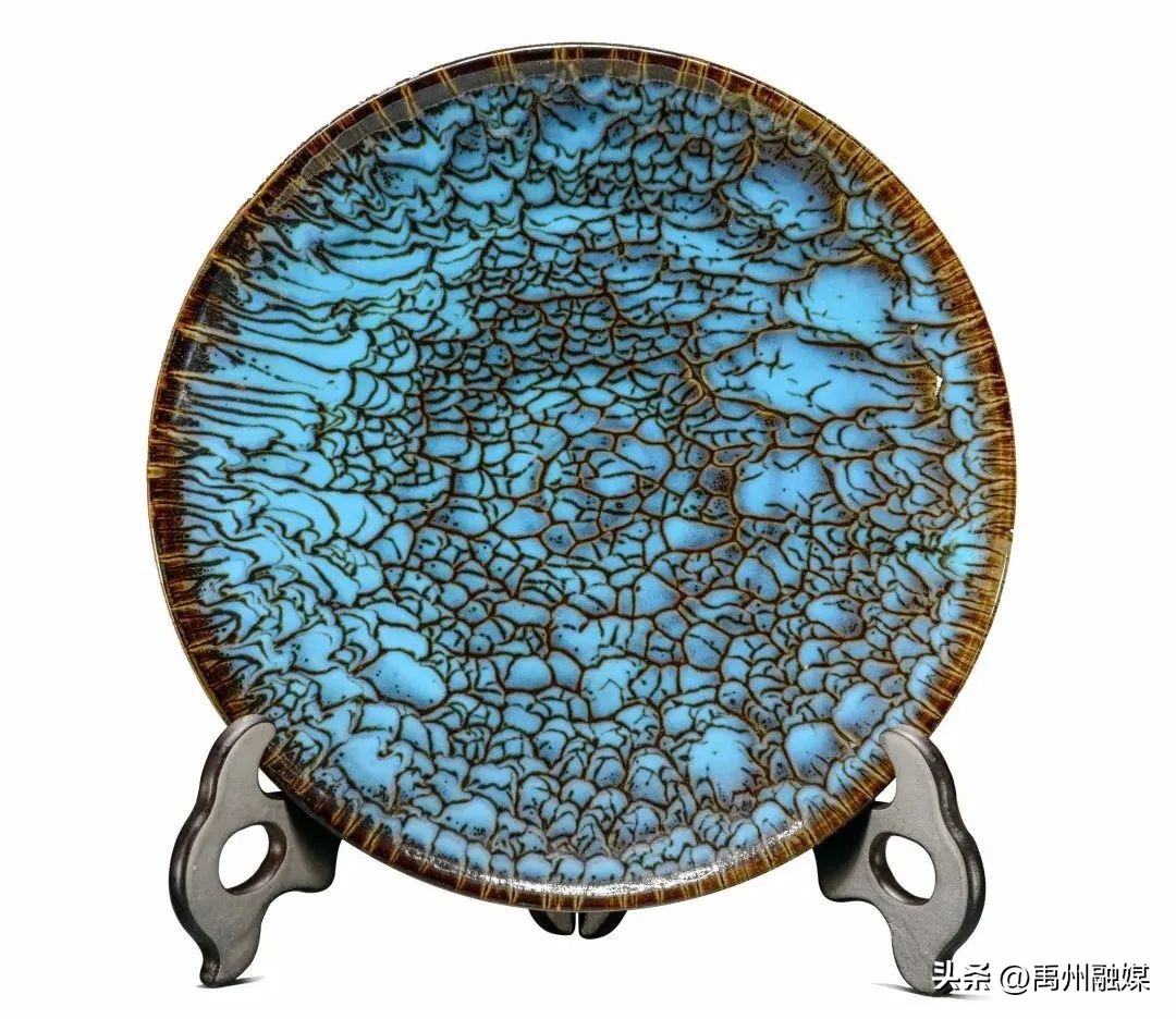 河南“特色”非遗产品钧瓷走进繁华璀璨的香港