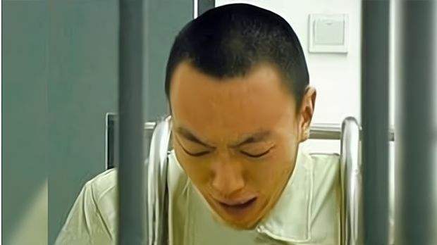 富二代当街暴打交警致死,男子当街暴打警察导致死亡后续