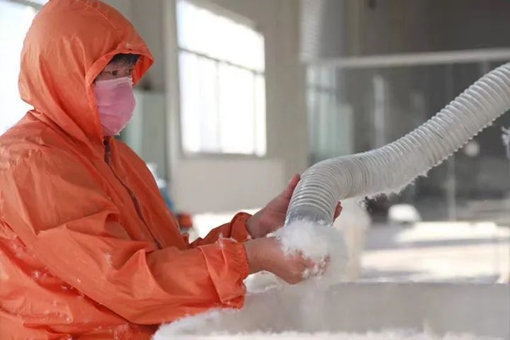 羽绒服全国缺货,羽绒服涨价相关事件