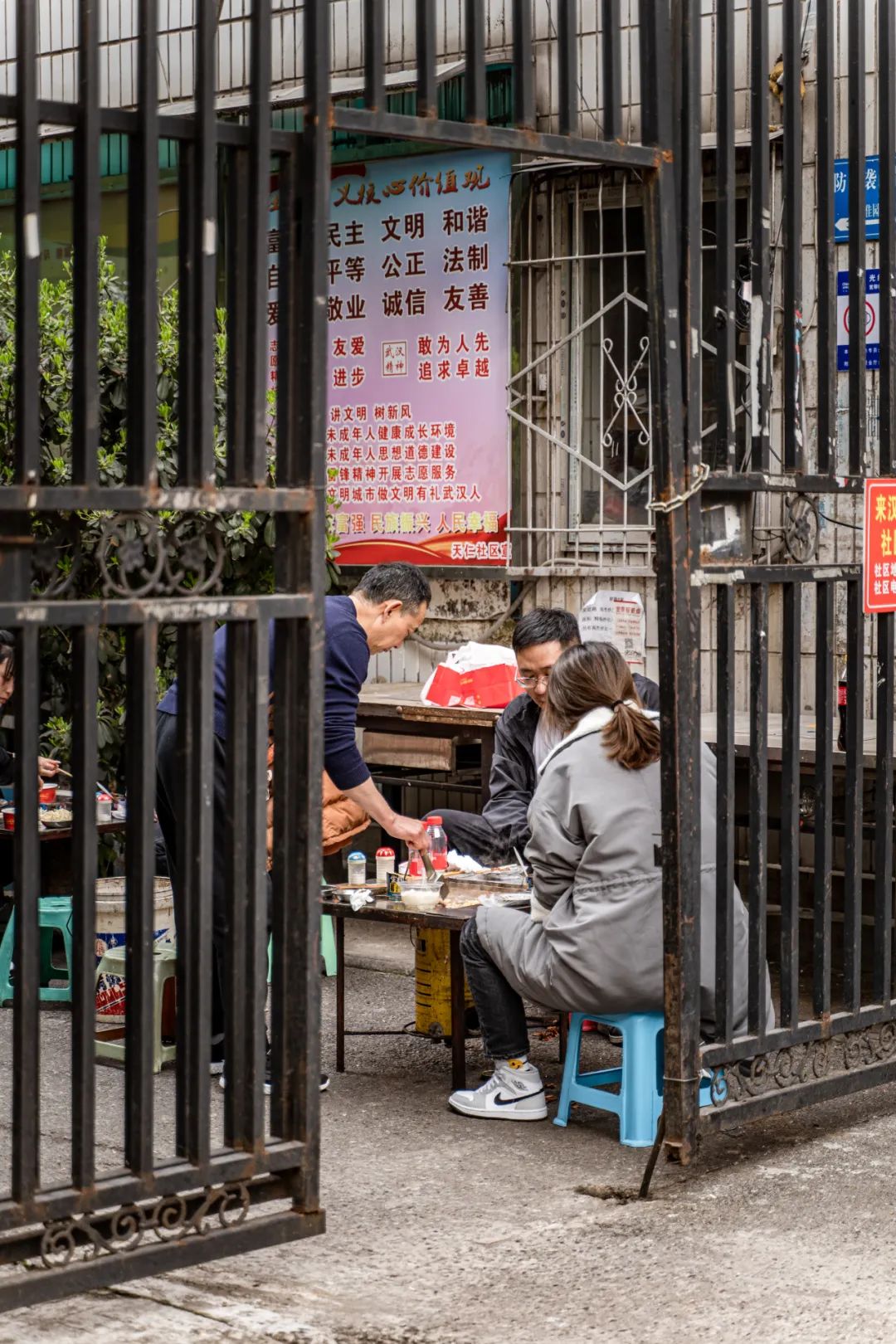 实拍疫情反扑下的武汉美食餐饮店他们怎么样了？