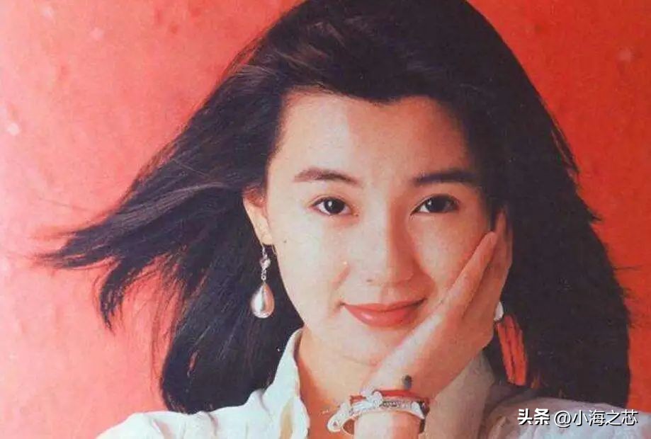 息影18年，58岁张曼玉近况曝光：独居贫民区，不婚无子，活得太飒