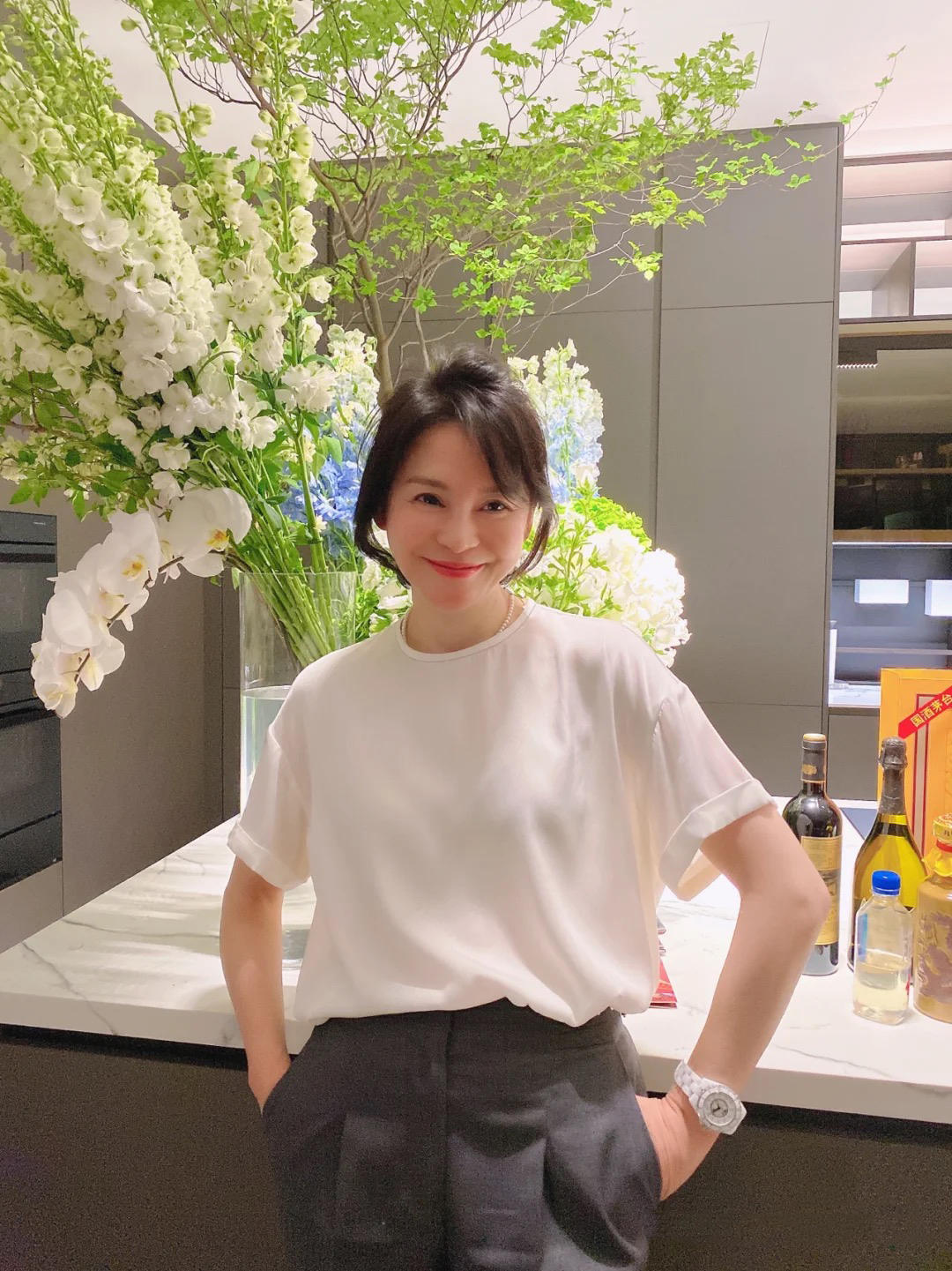 50岁女人买衣服必须贵吗,50多女人穿什么衣服好