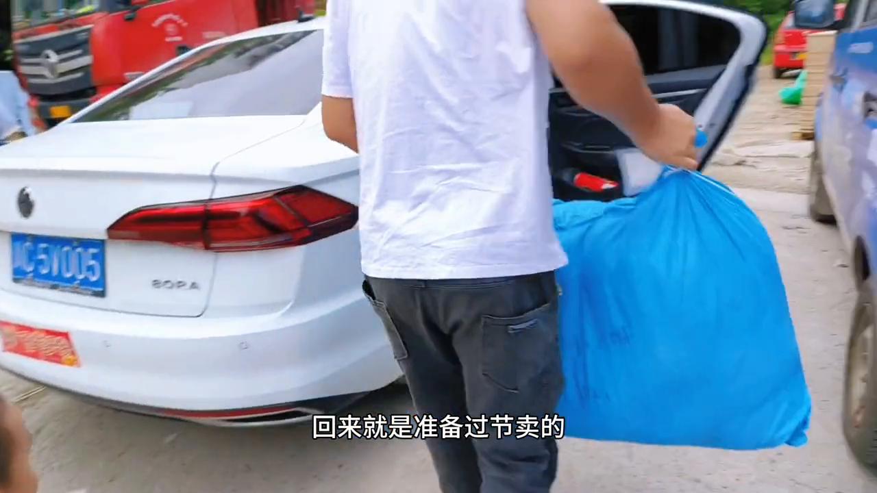 物流公司弄丢快递怎么赔偿,物流公司把货弄丢了找谁