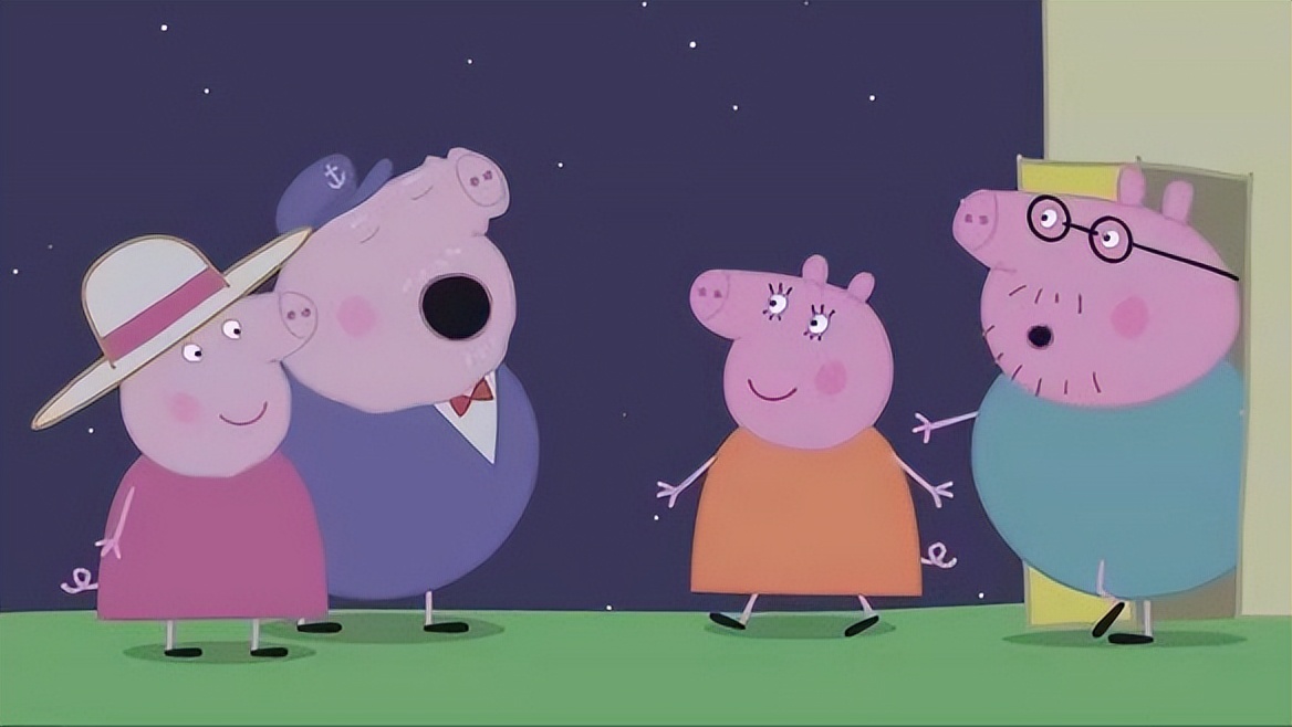 天下足球对比,天下足球小猪施魏因斯泰格