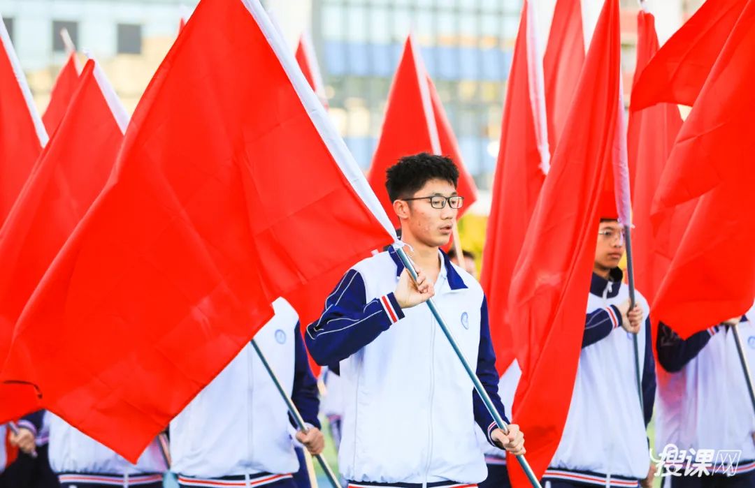 昆一中西山学校2023冬秋运动会,昆明西山学校2024届运动会