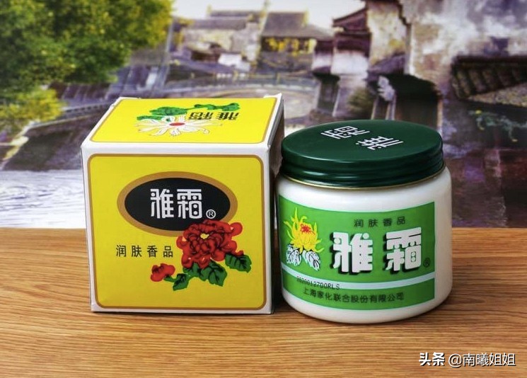 日本必买的万能霜,女生逛超市必买的几样东西