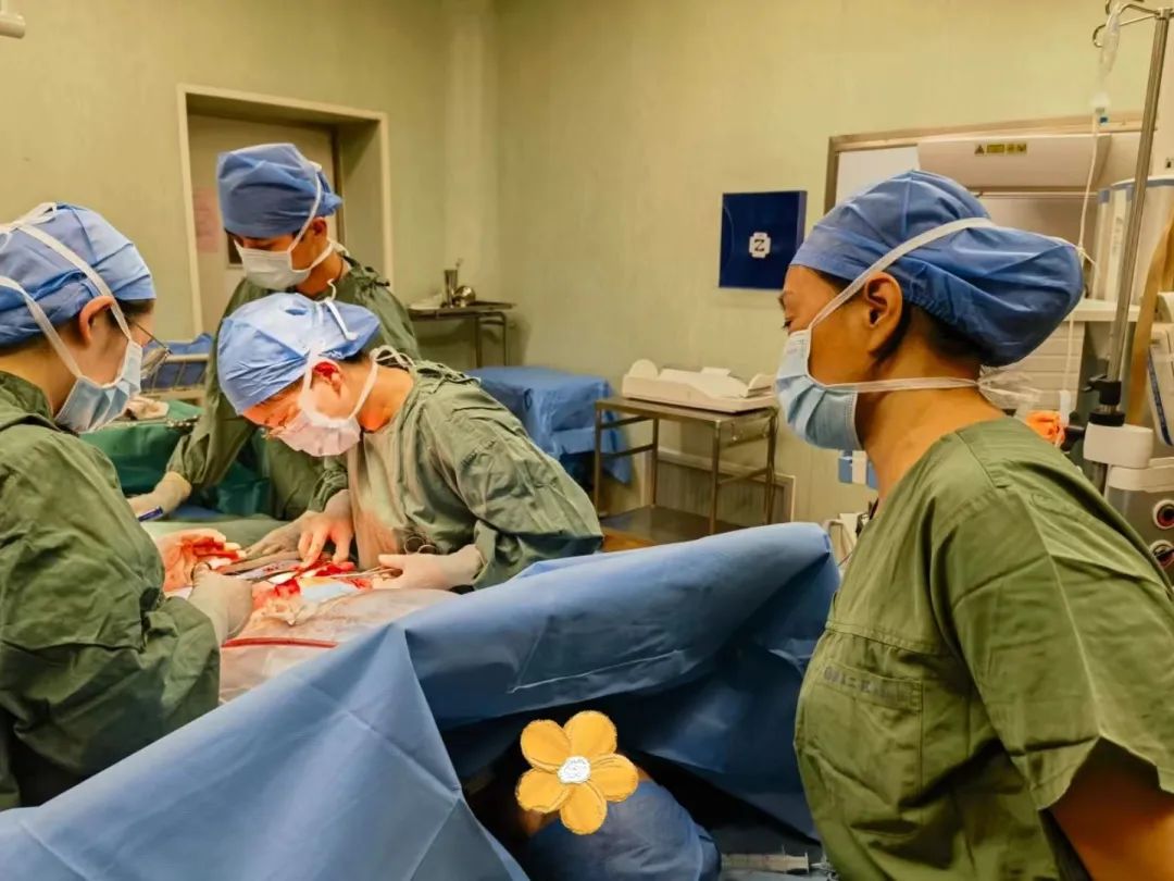 被车碾压的女孩救活了么,被大货车碾过的人