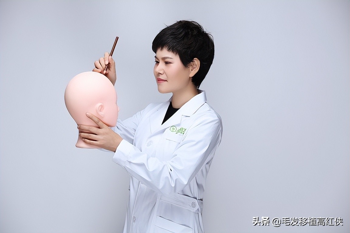 男人眉毛稀疏就要植眉,眉毛稀疏怎么植眉