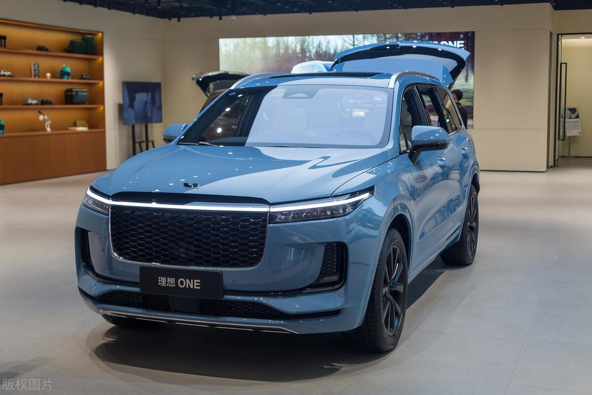 自吸发动机扭矩和涡轮增压扭矩,功率和扭矩与自吸和增压