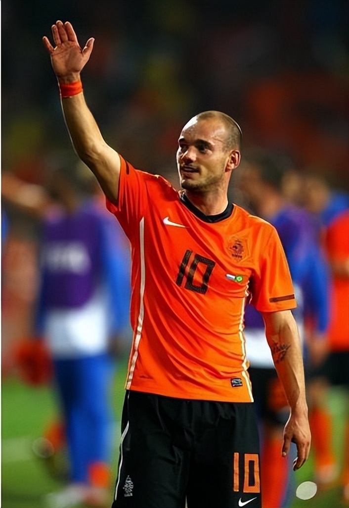 前腰位置的现代之美