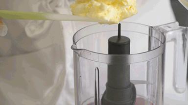 用料理机做蛋糕教程,好吃的磅蛋糕怎么做