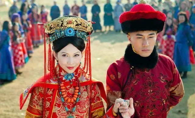 孟古哲哲的四个婢女为其殉葬,清朝第一位皇后孟古哲哲