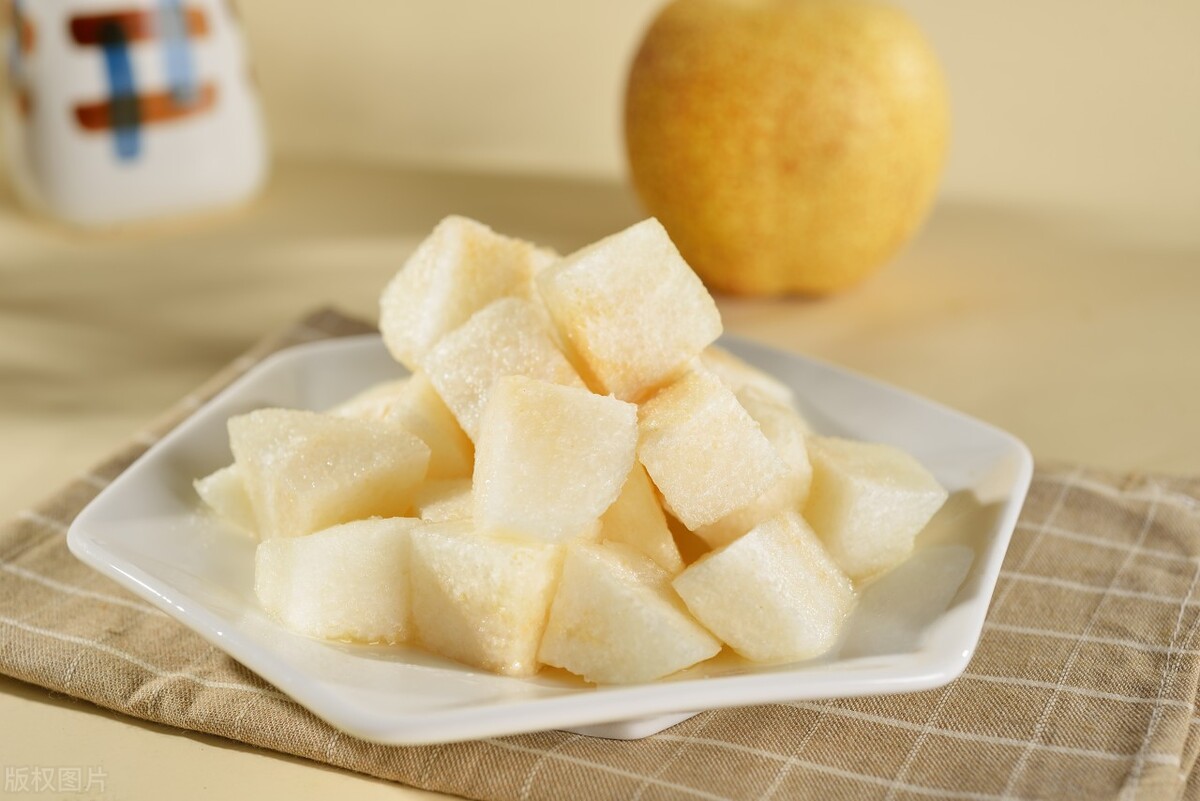 嗓子像吞刀片一样怎么缓解,新冠咽喉肿痛像吞刀片是第几天