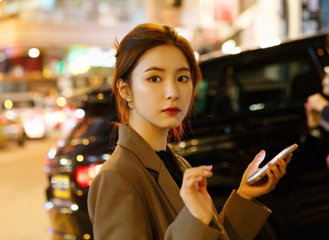 韩国女星申世京,金泰梨金敏喜绝美镜头