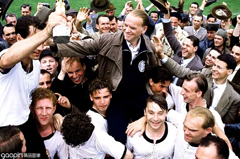 梅西祝贺c罗欧洲杯夺冠,2022世界杯梅西与c罗比赛全程视频