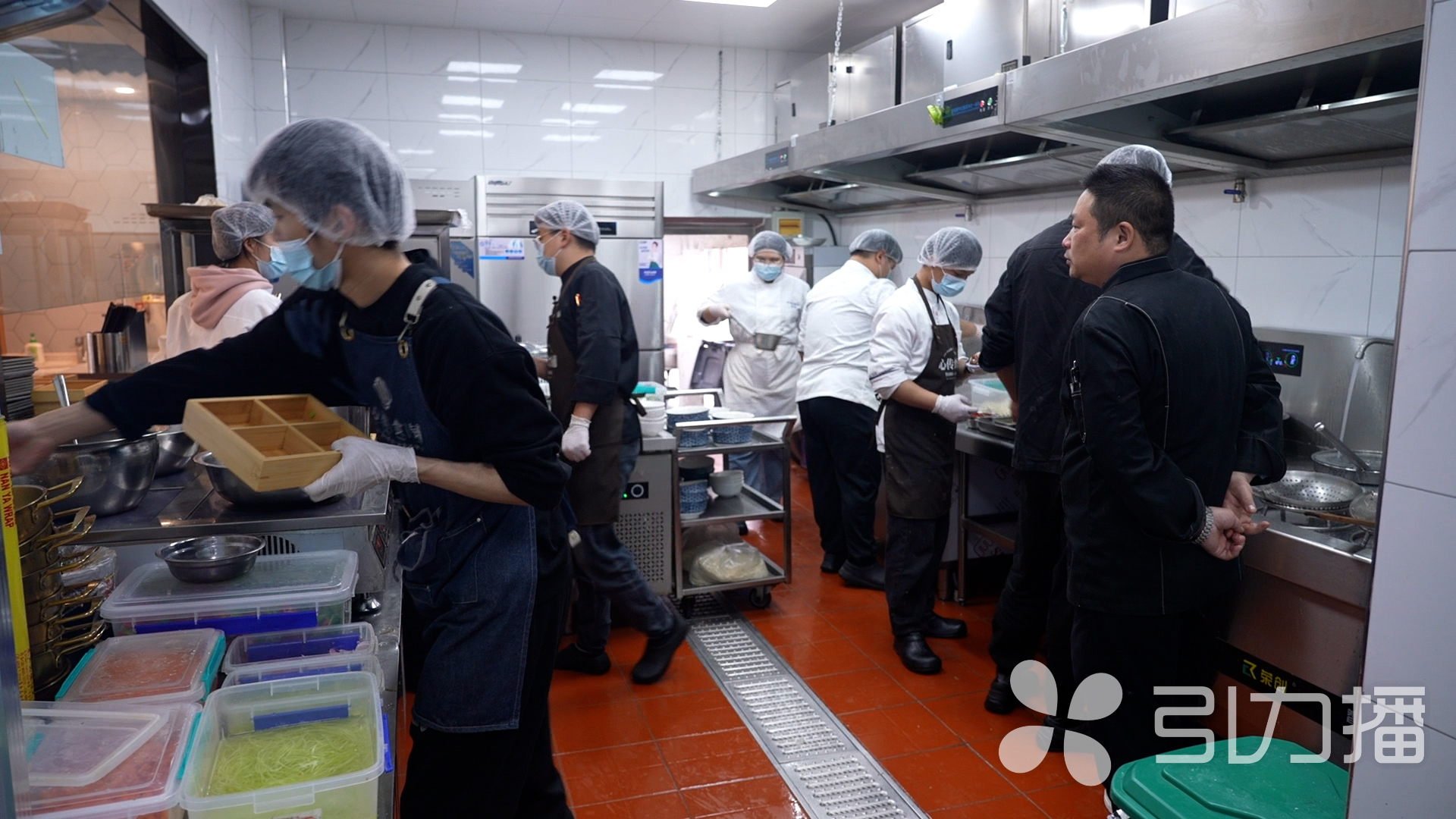 不止于“老味道”！这家“00后小师傅”开出的面铺，要带你品尝整个春天