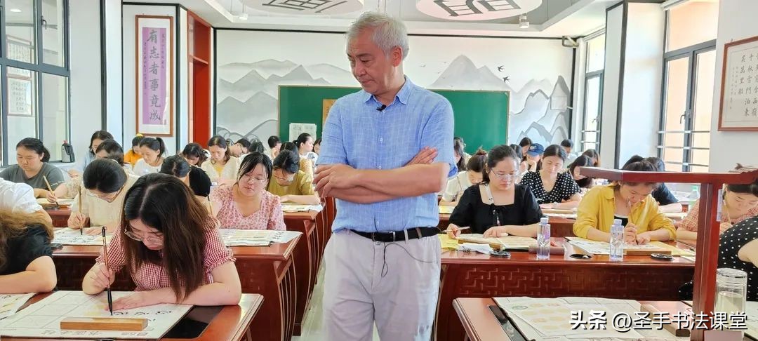 中小学毛笔书法教与练系列,毛笔书法教学技巧培训班