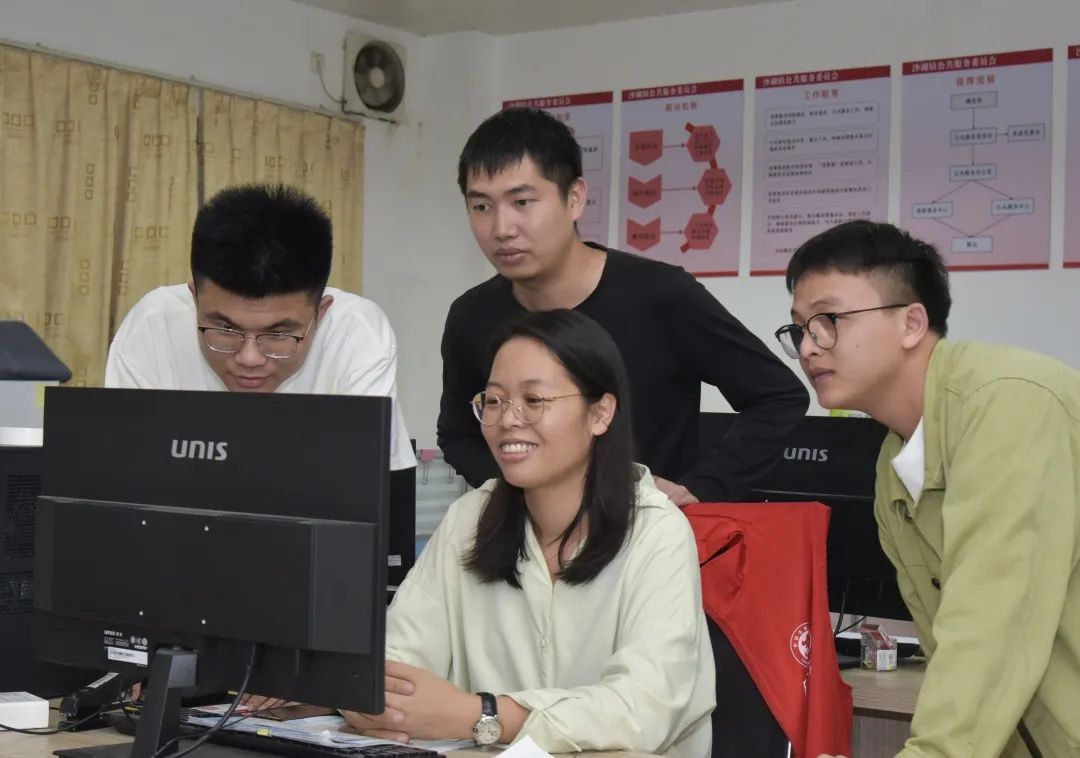 劳动工人最美,劳动最美工人