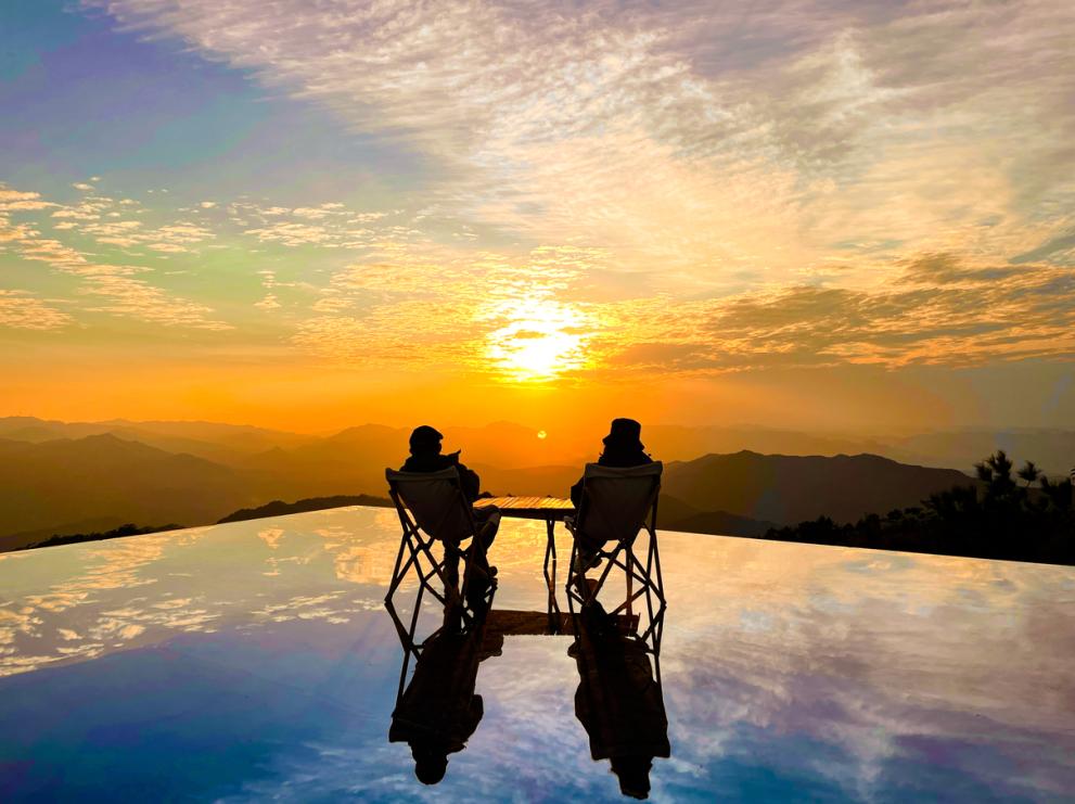 閲戠鍗佹湀鍥藉簡涓鍋囨湡浣忓鏀荤暐,閲戠涔嬬害