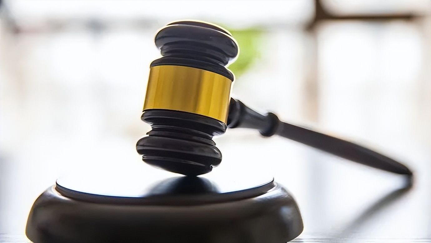 男子狂买千注彩票,男子狂买彩票中50万大奖