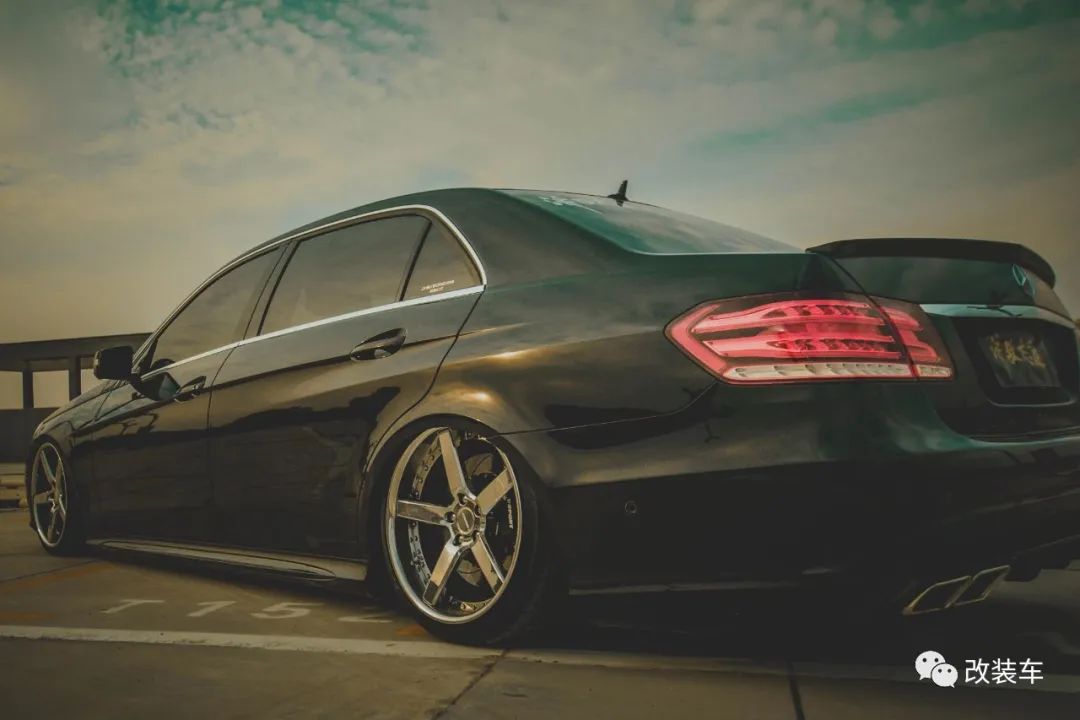 vip风格改装奔驰e级,奔驰e级w212改装包围多少钱