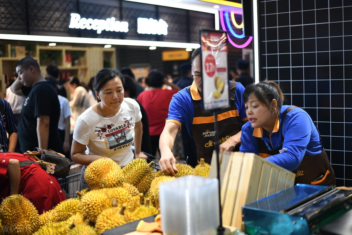 夫妻俩开超市,90后小伙开超市如何净赚1000多万