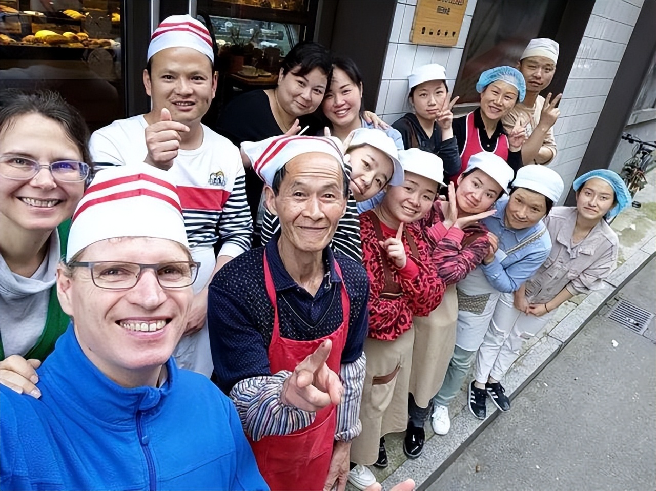 美国姑娘到中国,美国姑娘来中国旅行视频