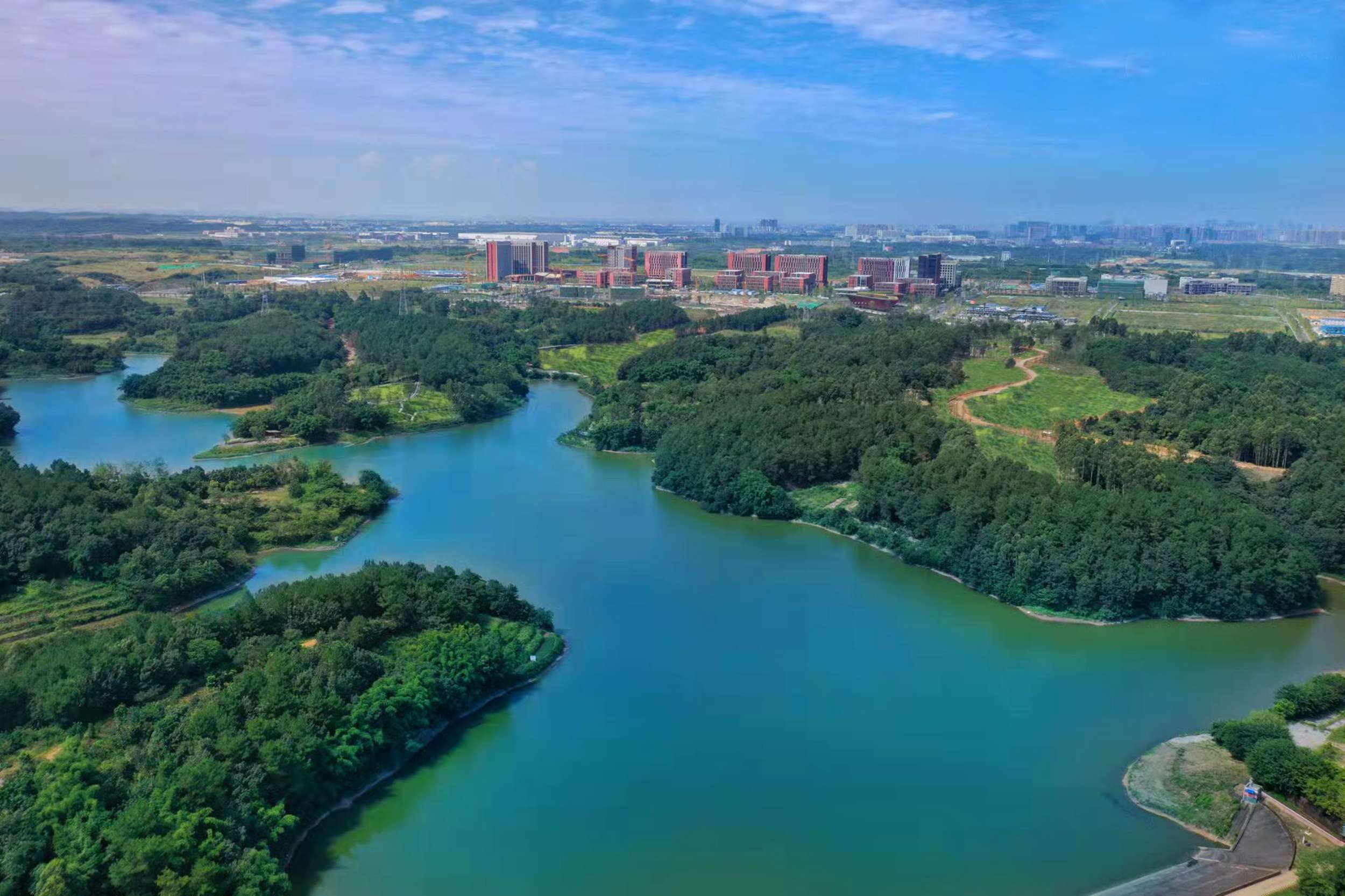 湖光山色美不胜收,湖光山色风景优美