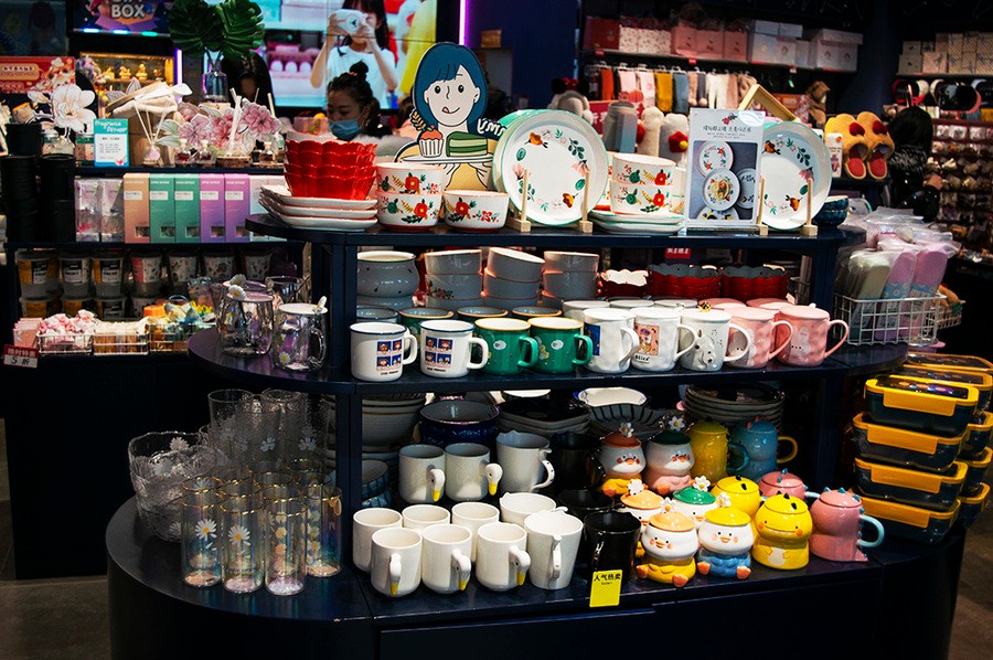 商业鬼才4000元白手起家,创业中国人王宁