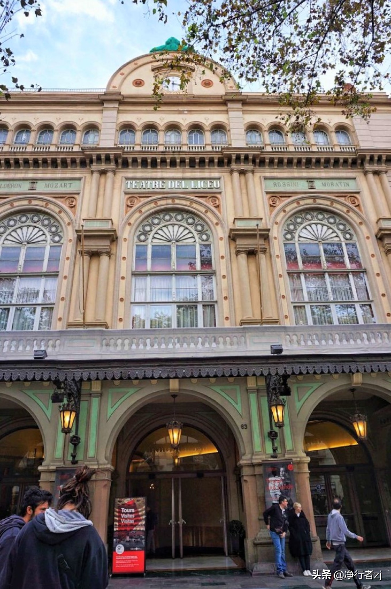 冬日暖阳拔“牙”记（34）巴塞罗那：高迪打造的欧洲之花（上）