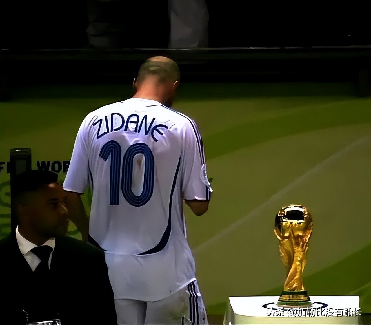巨星们如何评价大罗,齐达内眼中的罗纳尔多