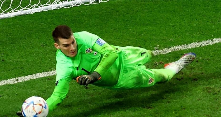 魔笛莫德里奇对待儿子的态度,魔笛和他的妻子