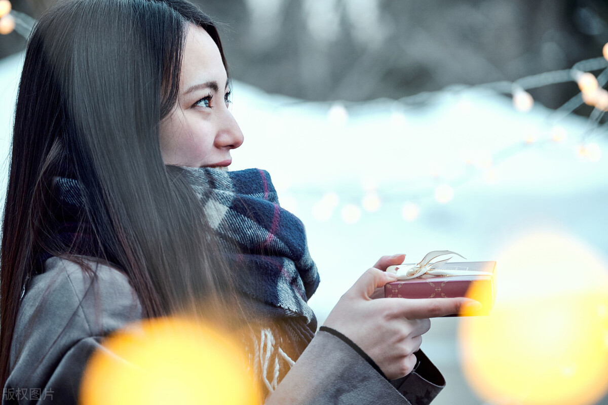如何让一个狮子座感动,如何让一个狮子座爱上你