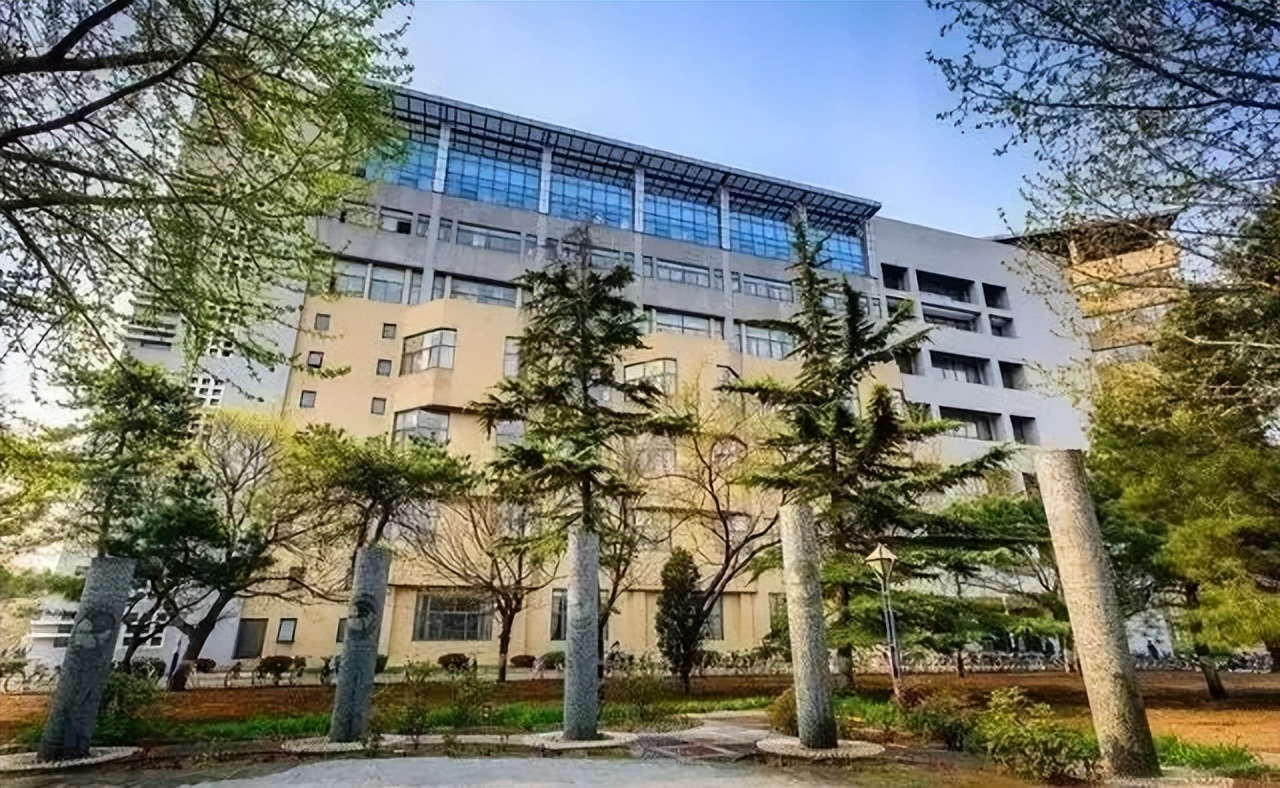 北京“最牛”的二本大学，隶属*共中**中央办公厅，毕业就是铁饭碗