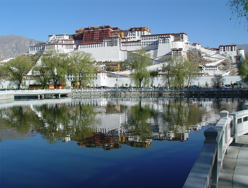 布达拉宫免费游玩时间,布达拉宫旅游免票攻略