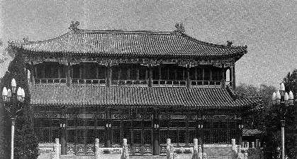 从一片湖泊到中国政治的心脏，中南海有着怎样的历史沉浮？