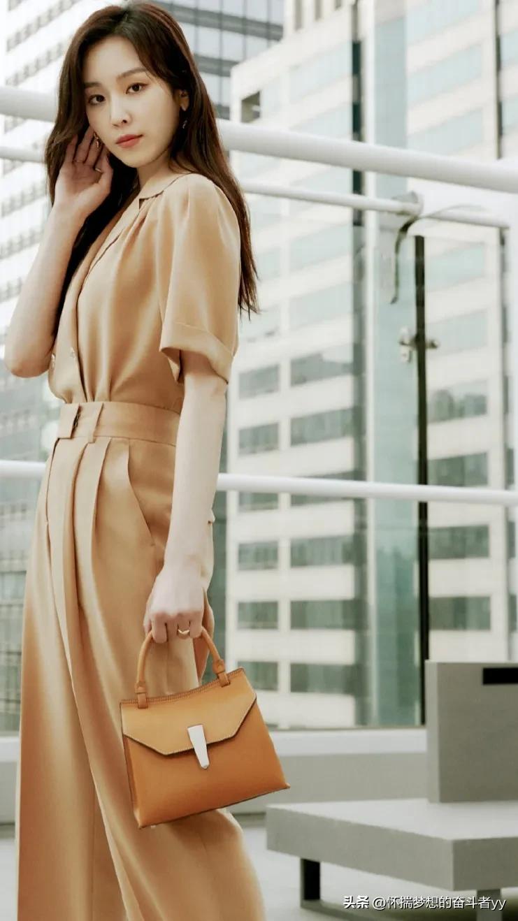 鬼怪孔刘李栋旭并肩而行,鬼怪大叔孔刘独白