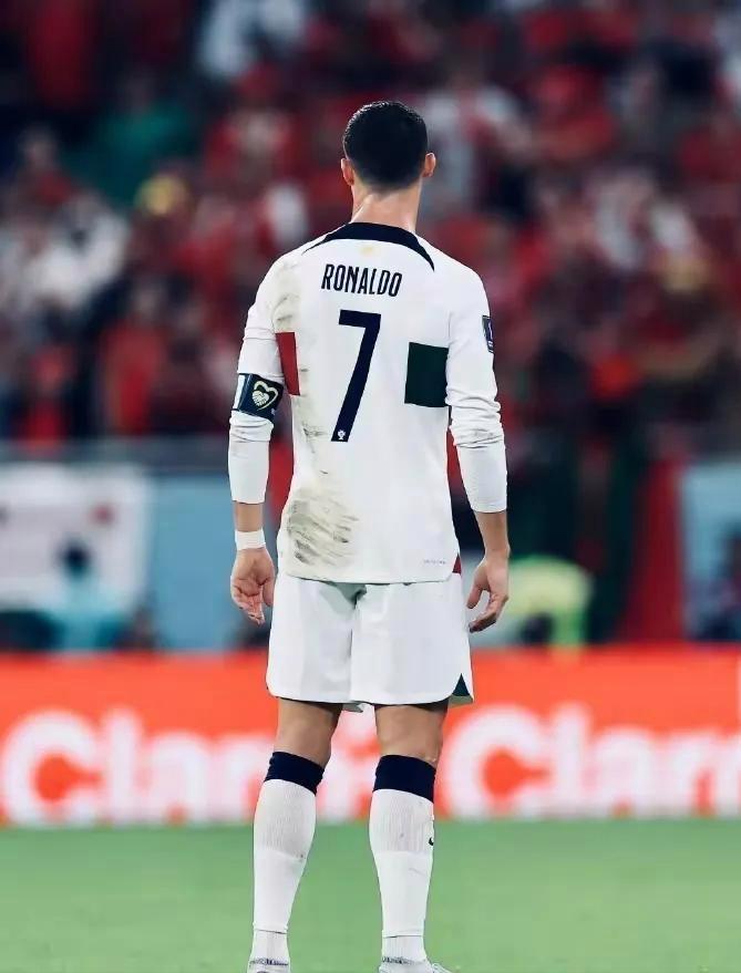 c罗刚加盟沙特三场七球,c罗目前职业生涯已打进882球