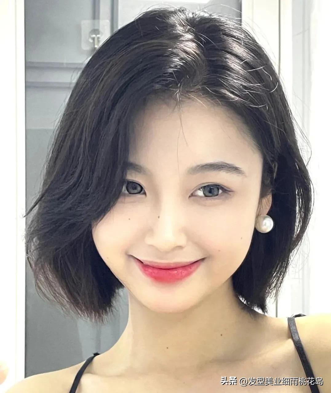 短发中年女网红排行,短发纹身女网红