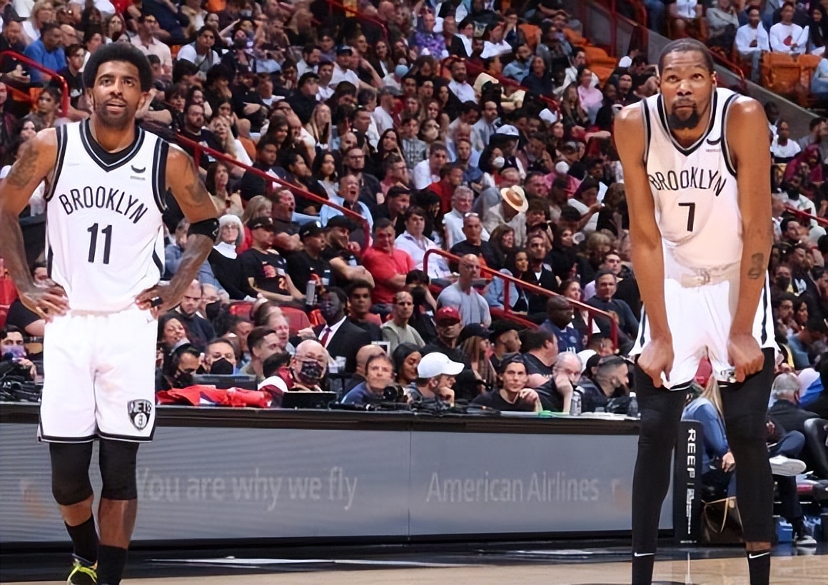 欧文复出篮网3巨头合砍79分,欧文重返布鲁克林21分