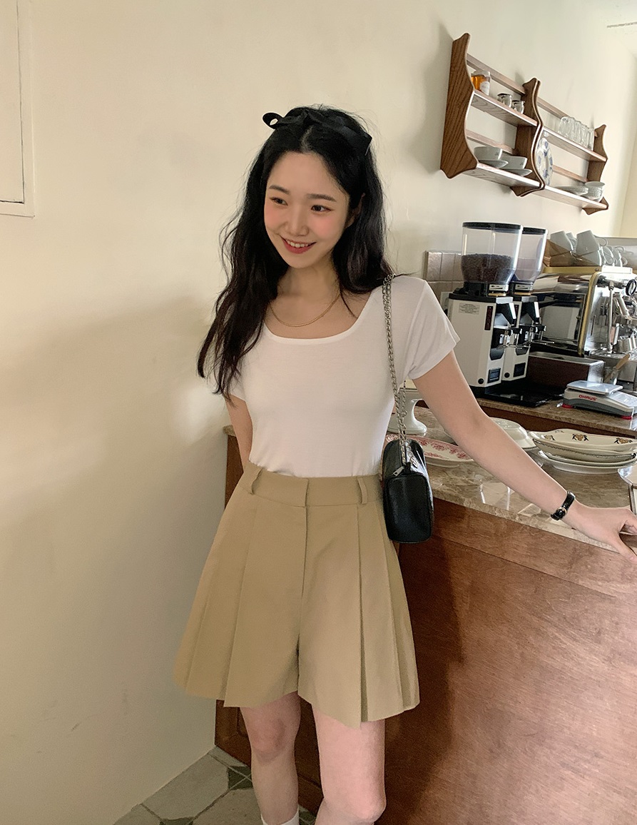 低调大方的韩式穿衣搭配,韩式慵懒风衬衫搭配连衣裙