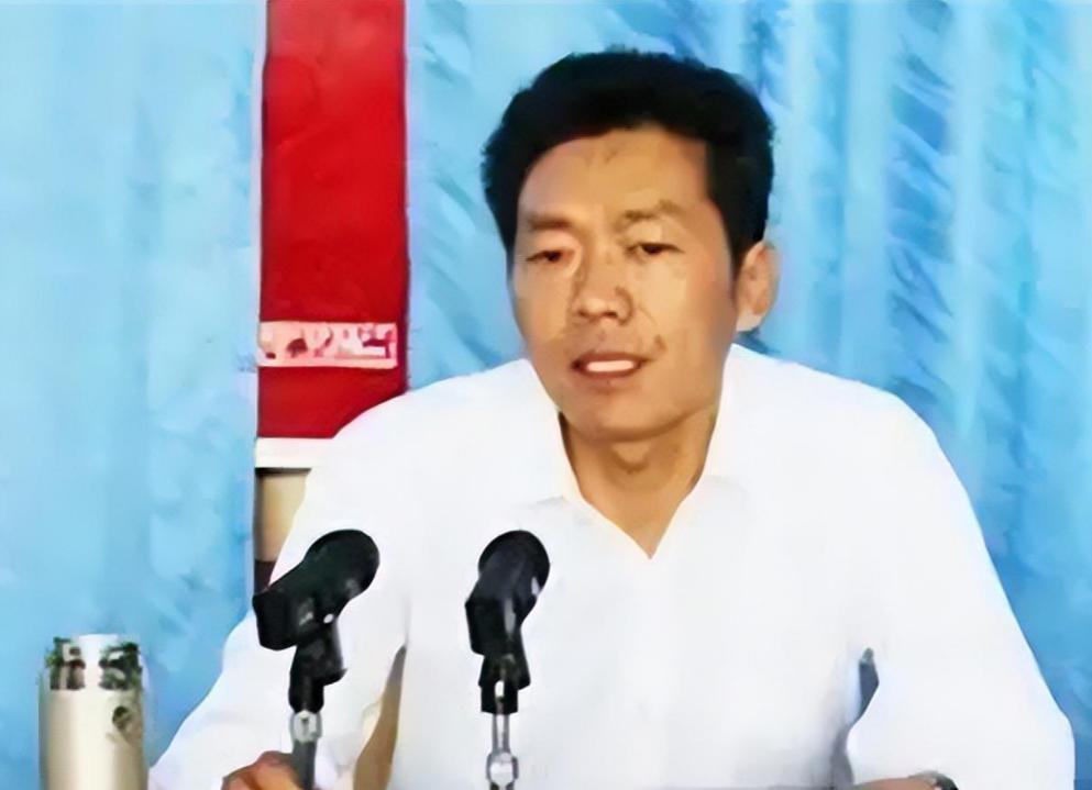 戏精贪官：为当清官让母亲去捡垃圾，还让下属假扮“黄羊”