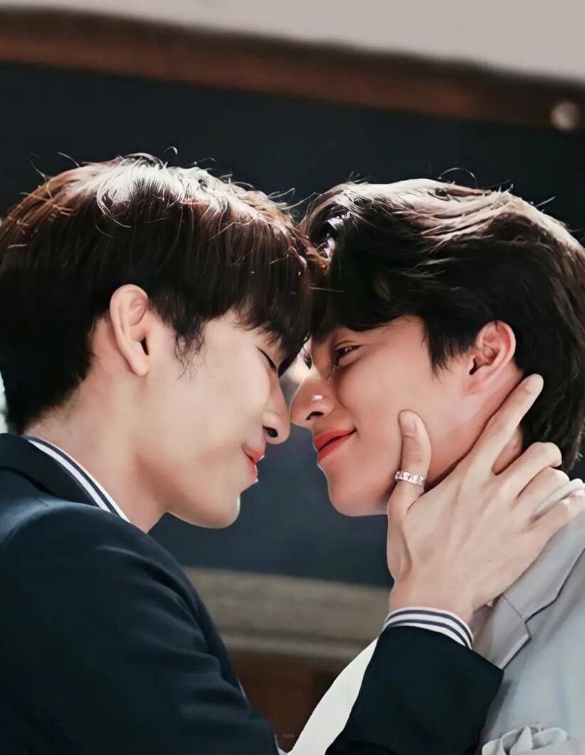 他泰相似男孩之Apo糕卡娜:黑皮小辣椒同经纪人中国血统港风少年