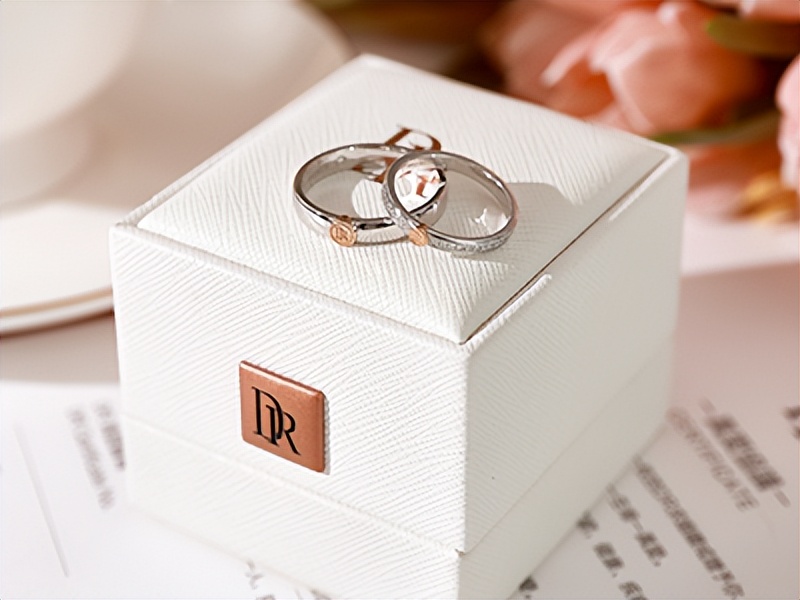 十周年结婚纪念日怎么过更有意义,结婚十周年怎么过有纪念意义