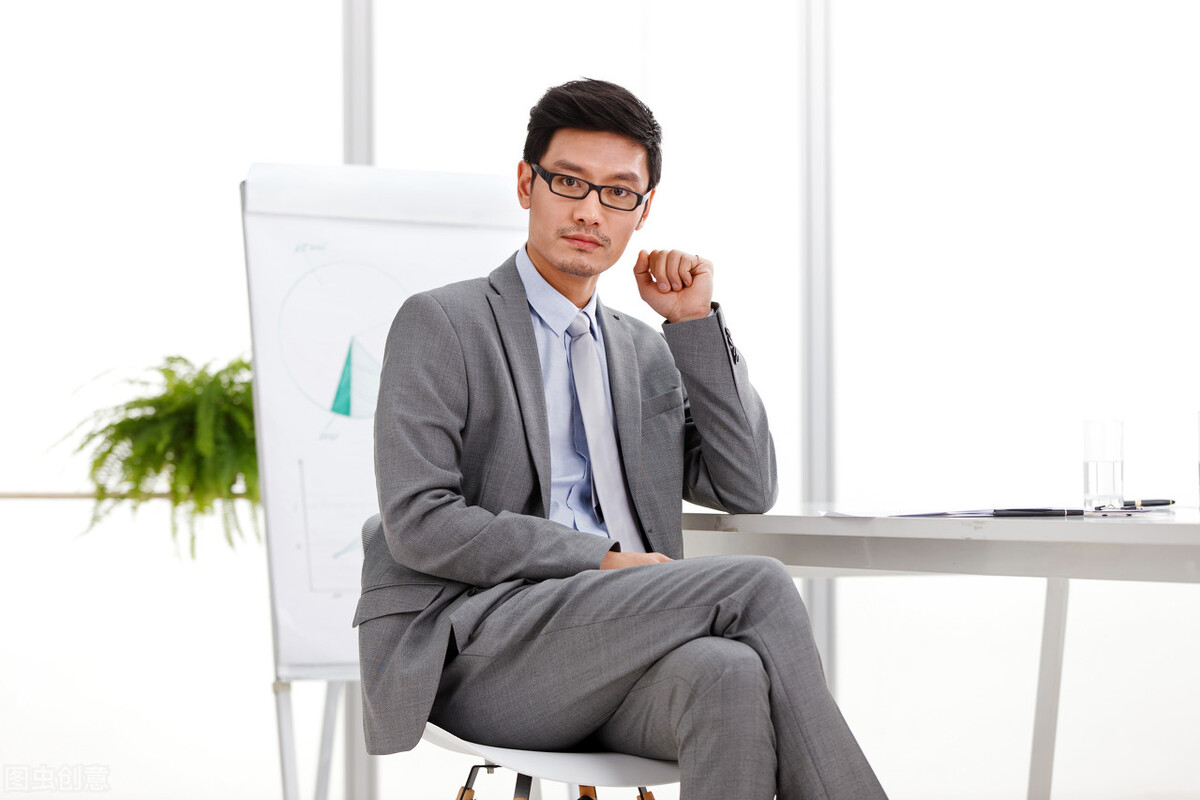 女孩从小被嫌弃10年后回家,女孩从小被嫌弃十年后回家