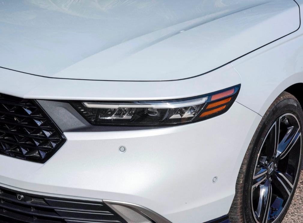 雅阁2022款混动能不能上绿牌,本田雅阁2023款油电混合上绿牌吗