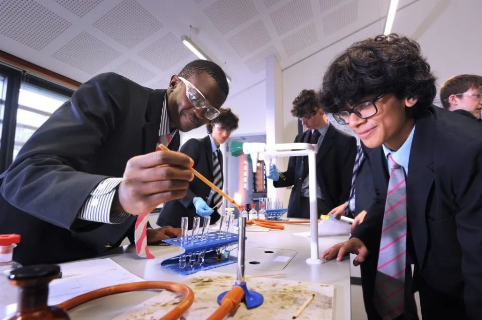 牛津中学,牛津中学美国