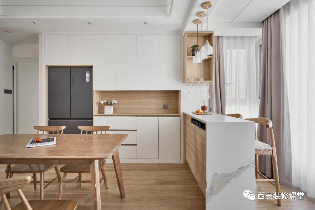 三房二厅北欧原木,130平方三室一厅轻奢极简