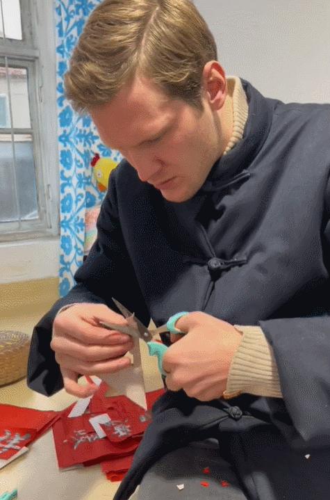 外国小伙在中国爆火，获赞超2.7亿！大秀“中式养生”看呆网友