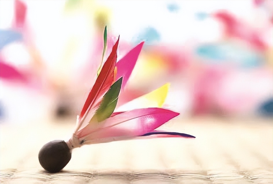 一毽练全身,一毽